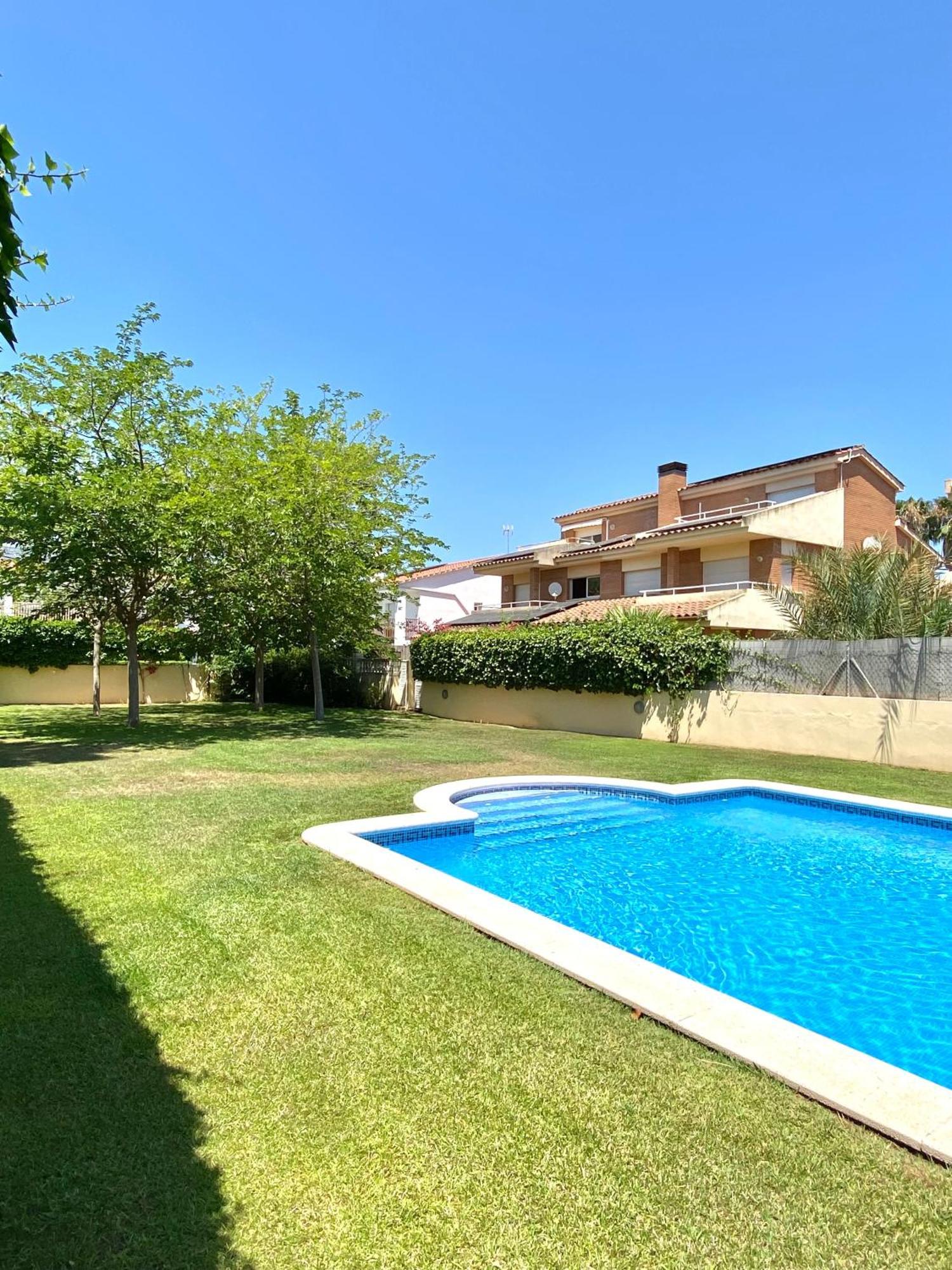 Villa Isabel Sitges, Rocamar Sant Pere De Ribes Exterior foto